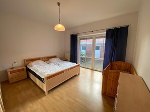 2 bedrooms - This bright holiday home on the ground floor offers on its approx. (Carolinensiel)