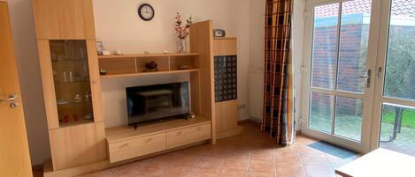 Fernseher, Stereoanlage
