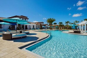 Studio (4 Bedrooms) | Interior - Luxurious Vacation Townhome With Private Pool (Kissimmee)