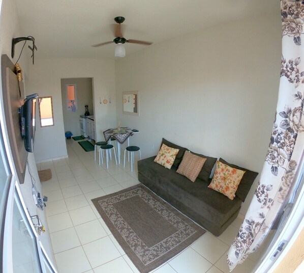 TV - Casa FerLara - Olimpia - SP. (Olimpia)