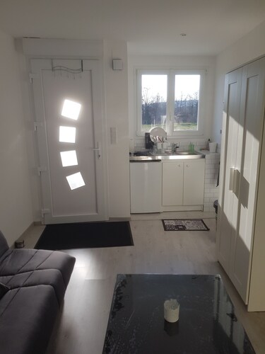 Quiet and sunny new studio