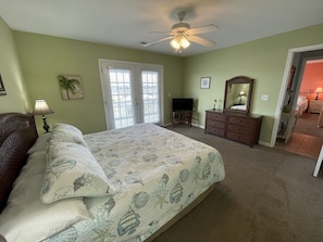 7 bedrooms, internet, bed sheets