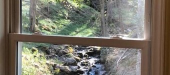 Creekside Retreat: Enkel Cabin Luxury, spektakulär! På floden-nära Weaverville, Asheville och mer!