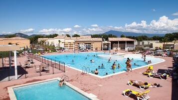 室外泳池、暖水池