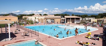 Maison avec accès Piscines et salle fitness