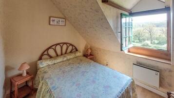 4 quartos, ferros/tĂĄbuas de passar roupa