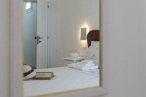 1 bedroom, in-room safe, desk, WiFi - B&B Petra Bianca - Triple Room - CIN IT075090B400063099 (Torre San Giovanni)