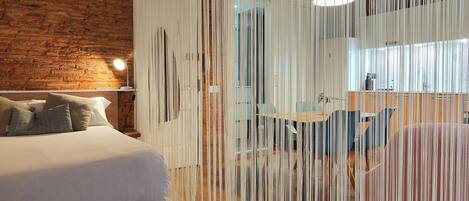 Bügeleisen/Bügelbrett, WLAN, Bettwäsche