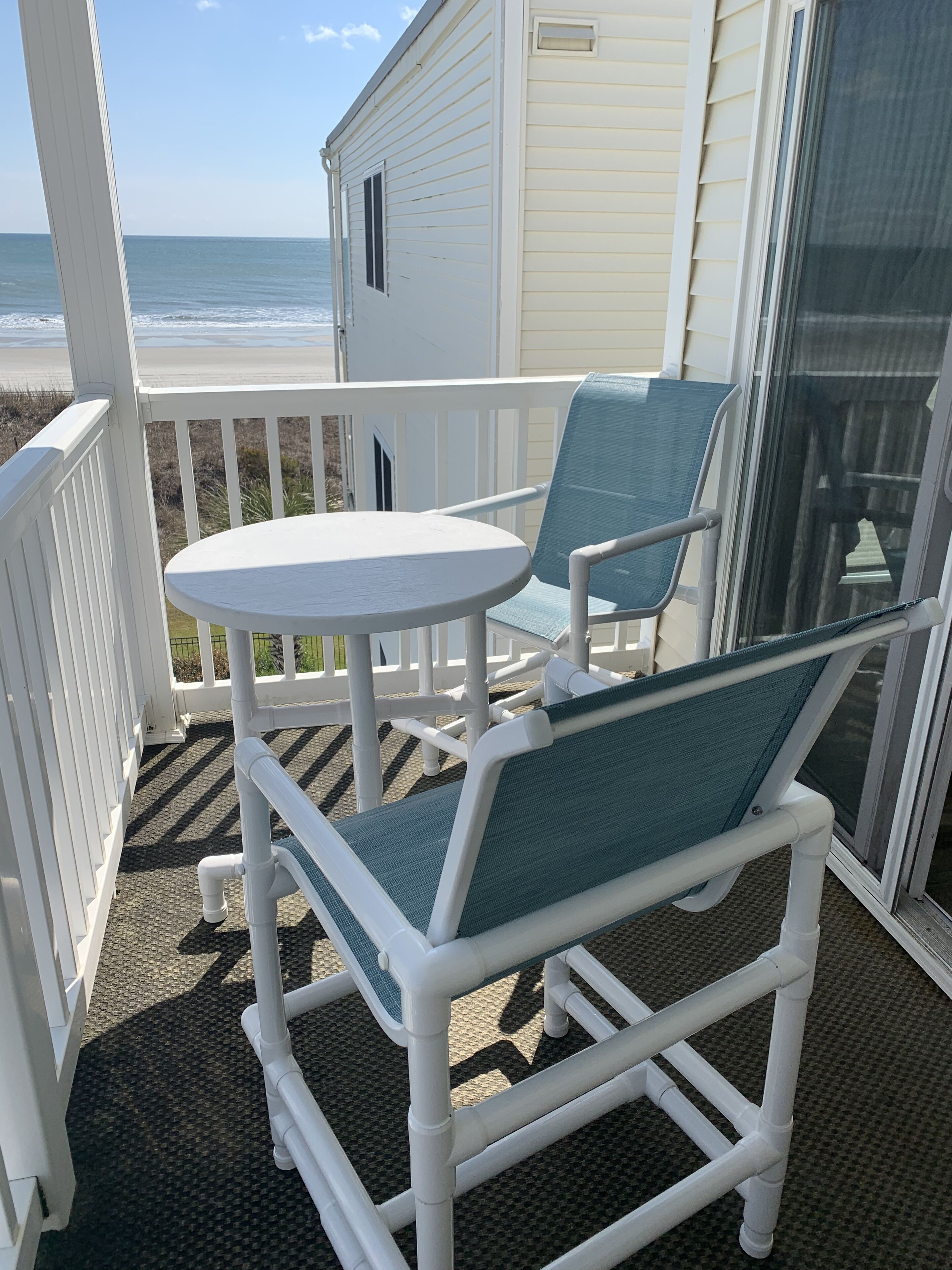 Balcony (new outdoor Furniture)
\
