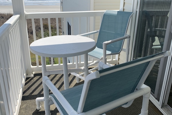 Balcony (new outdoor Furniture)
\