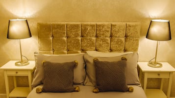 Luxury House, 1 Double Bed | 1 bedroom, premium bedding, pillow-top beds, individually decorated