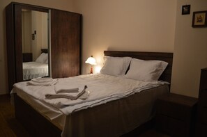 Family Apartment, 2 Bedrooms, Balcony, City View