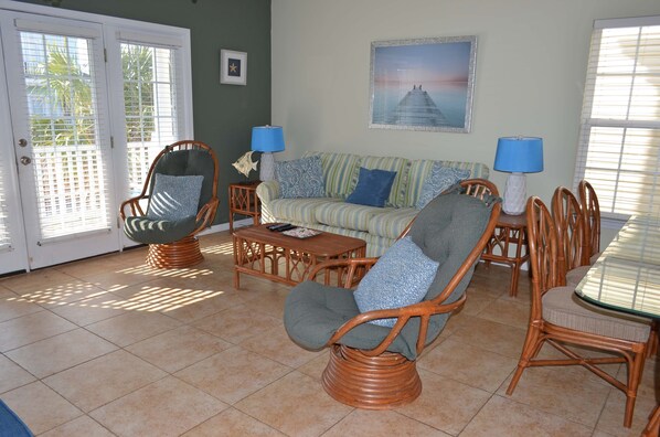 TV - Fenway Park - Second Row in Surfside Beach (Surfside Beach)