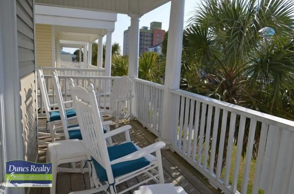 Property grounds - Fenway Park - Second Row in Surfside Beach (Surfside Beach)