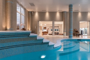 Piscine couverte