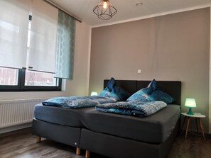 1 Schlafzimmer, Zimmersafe, Bügeleisen/Bügelbrett, Reisekinderbett