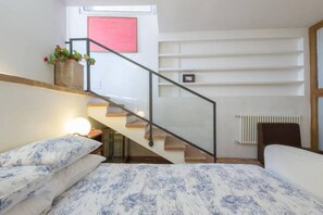 2 bedrooms, Internet, bed sheets - Villa Fortuny Cesare Apartment (Rome)