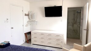 1 habitación, tabla de planchar con plancha, wifi gratis y ropa de cama 