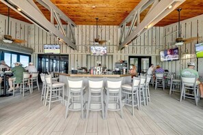 Bar (on property) - Ocean View! Closest to golf, pool, beach, Tennis!  Clean, Owner managed (Fort Pierce)