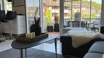 Télévision à écran plat