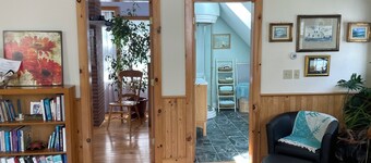 Tranquil studio apartment on peaceful lake in Maine