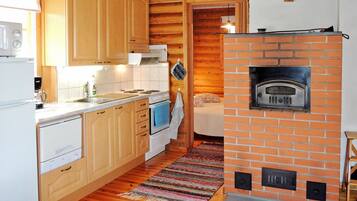 Refrigerador, microondas, lavavajillas, utensilios de cocina