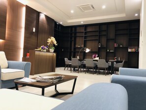 Lobby - NEW! The ZestHouse at Parkland Residence/8 mins drive to Jonker/10 Pax (Melaka)