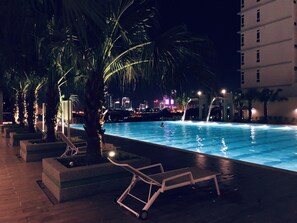 Outdoor pool - NEW! The ZestHouse at Parkland Residence/8 mins drive to Jonker/10 Pax (Melaka)