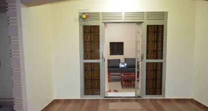 Voils Intâl Serviced Apartments Village de ministres de Ntinda