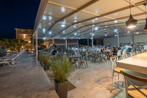 Colazione a buffet inclusa, servita tutte le mattine 