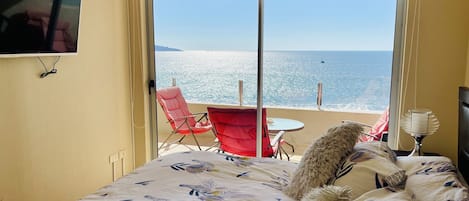 2 bedrooms, in-room safe, iron/ironing board, free WiFi