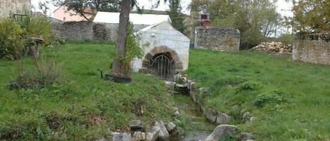 Enceinte de lâhĂ©bergement