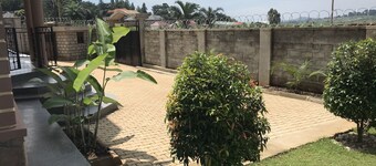 2Bedroom Apartment | 3Beds|Private entrance|Family friendly