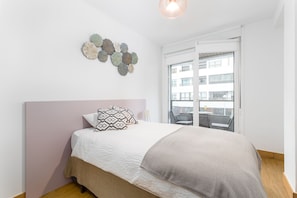 3 habitaciones, tabla de planchar con plancha y wifi gratis 