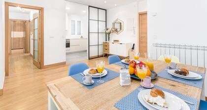 Äskettäin uusittu asunto Antiguossa, kävelymatkan päässä Ondarreta-rannalta