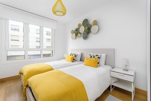 3 chambres, fer et planche à repasser, accès au Wi-Fi (inclus)