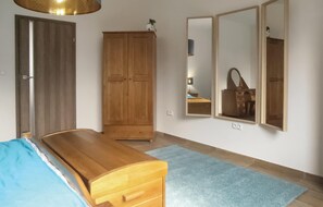 1 dormitorio y ropa de cama