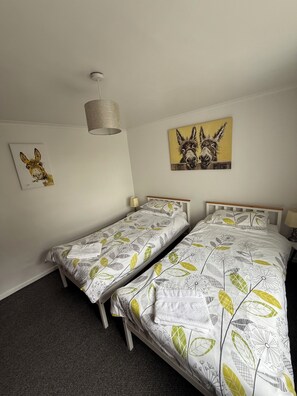 2 bedrooms, desk, soundproofing, iron/ironing board
