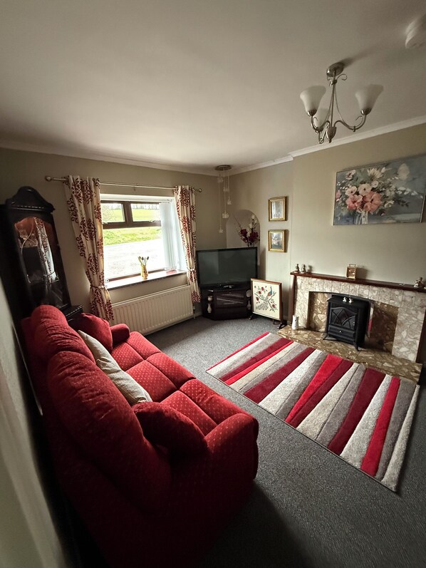 TV, fireplace, DVD player, stereo