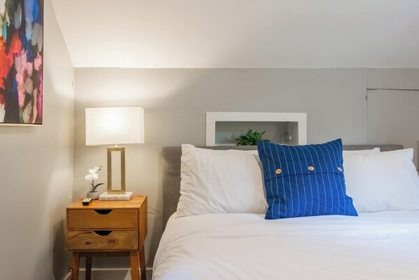 1 bedroom, desk, iron/ironing board, free WiFi