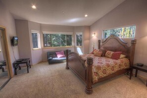 House, Multiple Beds, Hot Tub | 6 bedrooms, free WiFi - Hawk's View Hideaway (South Lake Tahoe)