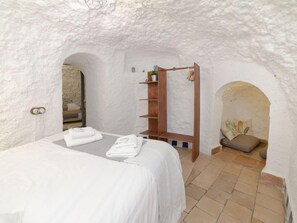 3 camere, ferro/asse da stiro, Wi-Fi