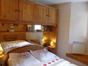 2 bedrooms, internet