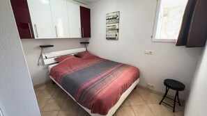 2 Schlafzimmer, Bügeleisen/Bügelbrett, Reisekinderbett, kostenloses WLAN