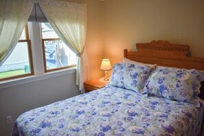 3 bedrooms, iron/ironing board, free WiFi
