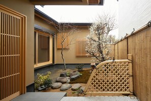 Courtyard - HANARE KYOTO Onyado Hasegawa (Kyoto)