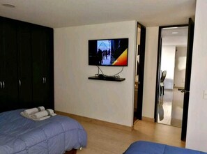 Family Apartment | Free WiFi, bed sheets - Aparta Suite Ventus (Tunja)