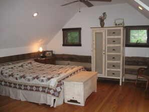 1 室のベッドルーム、WiFi (無料)、ベッドシーツ