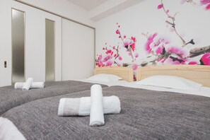 Chambre Triple | Chambres insonorisées, Wi-Fi gratuit