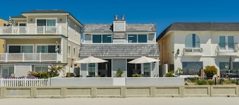 Oceanfront South Mission Beach Vacation Rental on the Sand 2737